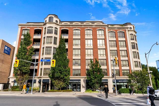 702 - 2 Roxborough St E, Condo with 2 bedrooms, 2 bathrooms and 2 parking in Toronto ON | Image 31