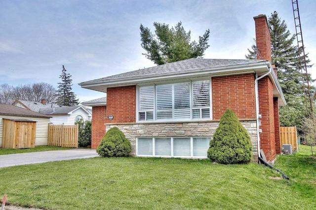 Upper - 308 Stouffer St, House detached with 3 bedrooms, 1 bathrooms and 3 parking in Whitchurch Stouffville ON | Image 2
