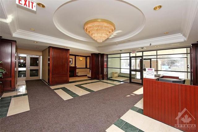 502 - 1705 Playfair Drive, Condo with 2 bedrooms, 2 bathrooms and 1 parking in Ottawa ON | Image 4