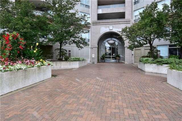 1116 - 9015 Leslie St, Condo with 4 bedrooms, 2 bathrooms and 1 parking in Richmond Hill ON | Image 2