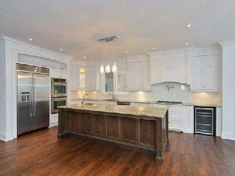 80 Brookview Dr, House detached with 4 bedrooms, 6 bathrooms and 4 parking in Toronto ON | Image 3