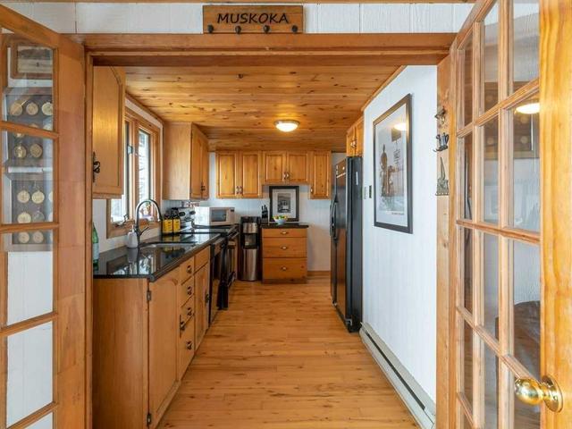 1048 Lawland Heights Rd, House detached with 2 bedrooms, 2 bathrooms and 6 parking in Gravenhurst ON | Image 7