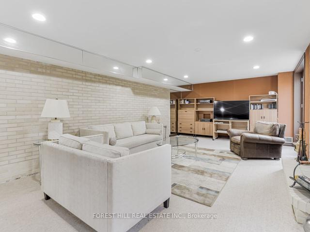 12 Cosmic Dr, House detached with 5 bedrooms, 7 bathrooms and 9 parking in Toronto ON | Image 24