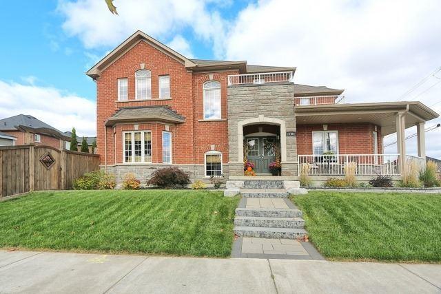 100 Meadowglade Rd, House detached with 4 bedrooms, 3 bathrooms and 3 parking in Clarington ON | Image 1