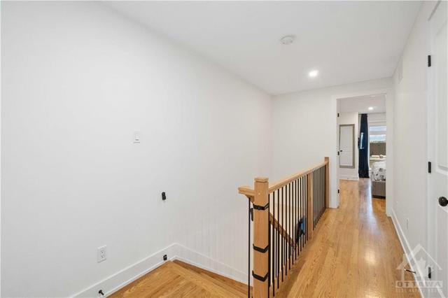 353 Booth Street, Townhouse with 3 bedrooms, 3 bathrooms and 1 parking in Ottawa ON | Image 19