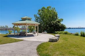 416B - 3500 Lakeshore Rd, Condo with 1 bedrooms, 3 bathrooms and 1 parking in Oakville ON | Image 4