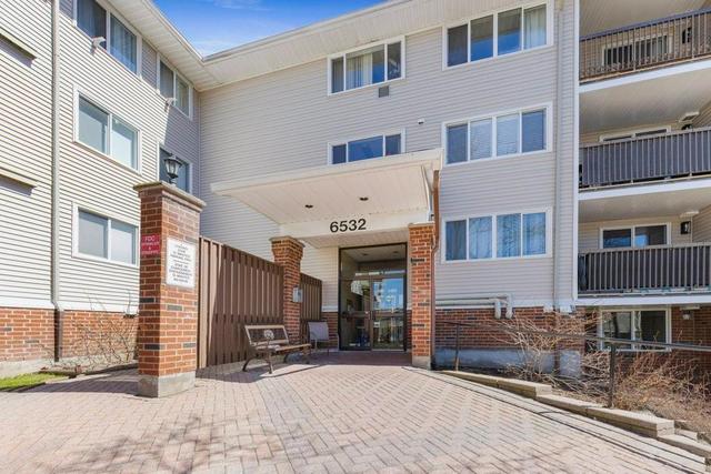 208 - 6532 Bilberry Drive, Condo with 2 bedrooms, 2 bathrooms and 1 parking in Ottawa ON | Image 1