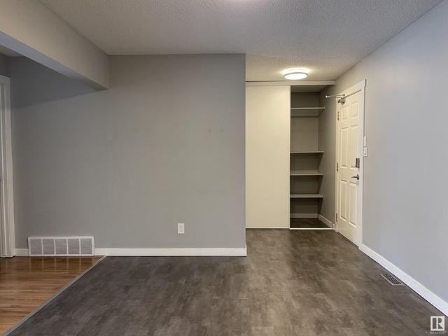 103 - 8811 106a Av Nw, Condo with 2 bedrooms, 2 bathrooms and null parking in Edmonton AB | Image 4
