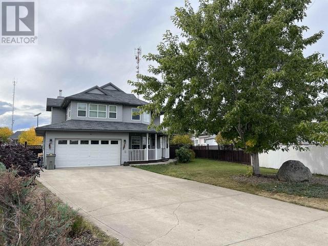 5615 Angus Court, House detached with 4 bedrooms, 4 bathrooms and null parking in Northern Rockies BC | Image 2