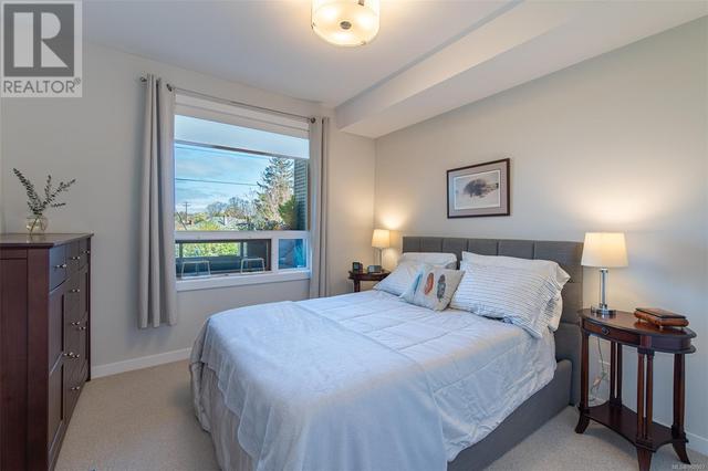 214 - 2285 Bowker Ave, Condo with 2 bedrooms, 2 bathrooms and 1 parking in Oak Bay BC | Image 25