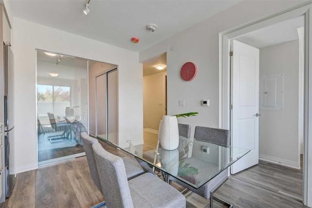 415 - 2301 Danforth Ave, Condo with 2 bedrooms, 2 bathrooms and 1 parking in Toronto ON | Image 2