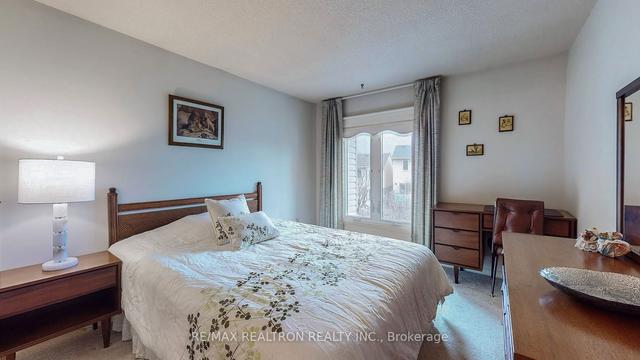142 Wintermute Blvd, House detached with 3 bedrooms, 3 bathrooms and 4 parking in Toronto ON | Image 26