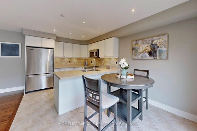 952 Zelinsky Cres, House semidetached with 3 bedrooms, 3 bathrooms and 3 parking in Milton ON | Image 6