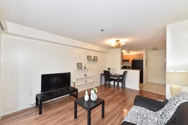 207 - 5225 Finch Ave E, Condo with 1 bedrooms, 1 bathrooms and 1 parking in Toronto ON | Image 3