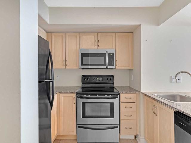 820 - 12 Laidlaw St, Condo with 2 bedrooms, 2 bathrooms and 1 parking in Toronto ON | Image 21