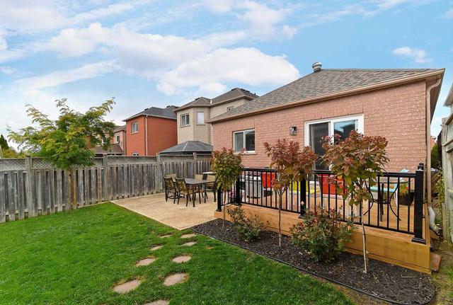 236 Sylwood Cres, House detached with 2 bedrooms, 2 bathrooms and 6 parking in Vaughan ON | Image 25