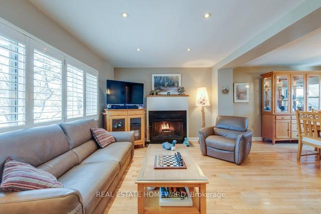 26 Granard Blvd, House detached with 3 bedrooms, 3 bathrooms and 4 parking in Toronto ON | Image 34