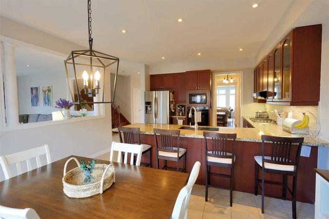 1153 Field Dr, House detached with 4 bedrooms, 4 bathrooms and 4 parking in Milton ON | Image 5