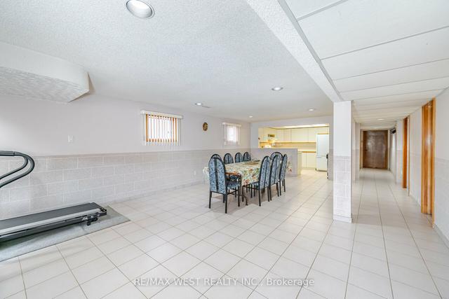 37 Kiskadee Dr, House detached with 3 bedrooms, 2 bathrooms and 4 parking in Toronto ON | Image 16