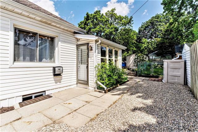 7 Young St, House detached with 3 bedrooms, 1 bathrooms and 0 parking in Brantford ON | Image 28