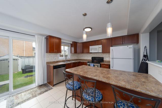 111 Majesty Blvd, House attached with 3 bedrooms, 3 bathrooms and 3 parking in Barrie ON | Image 23