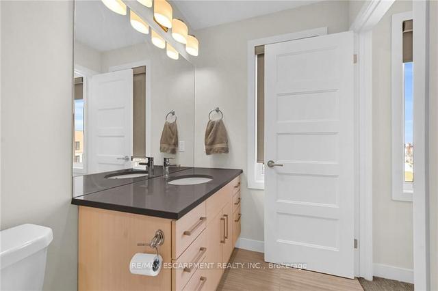 904 West Village Sq, Condo with 4 bedrooms, 4 bathrooms and 4 parking in London ON | Image 26