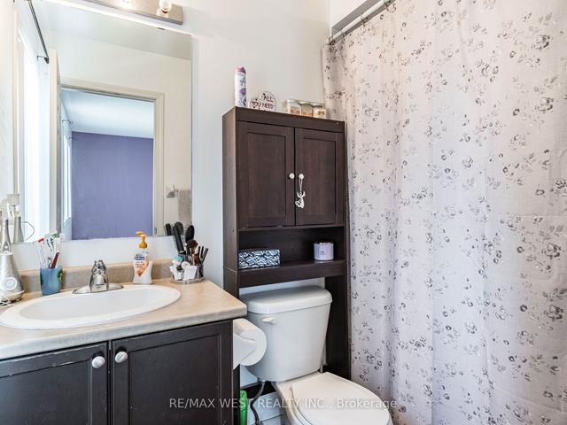 50 Honeyview Tr, House attached with 3 bedrooms, 4 bathrooms and 3 parking in Brampton ON | Image 19