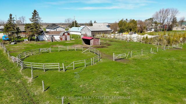2854 Highway 6 Rd, House detached with 2 bedrooms, 2 bathrooms and 6 parking in Northern Bruce Peninsula ON | Image 25