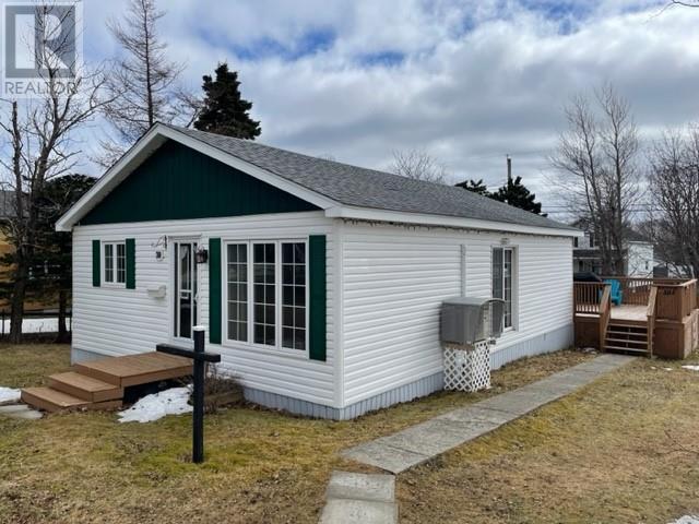 30 Pleasant Avenue, House detached with 3 bedrooms, 1 bathrooms and null parking in Stephenville NL | Image 2