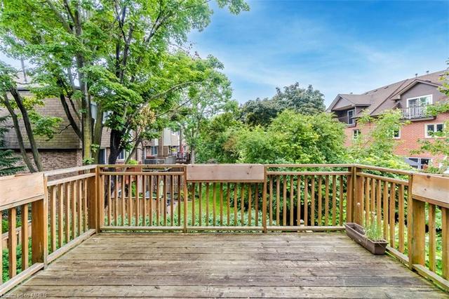 4 - 90 Sarah Lane, House attached with 3 bedrooms, 2 bathrooms and 2 parking in Oakville ON | Image 14