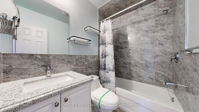 54 Lowcrest Blvd, House detached with 3 bedrooms, 4 bathrooms and 4 parking in Toronto ON | Image 5