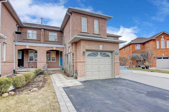 407 Ravineview Way, House attached with 3 bedrooms, 3 bathrooms and 3 parking in Oakville ON | Image 1