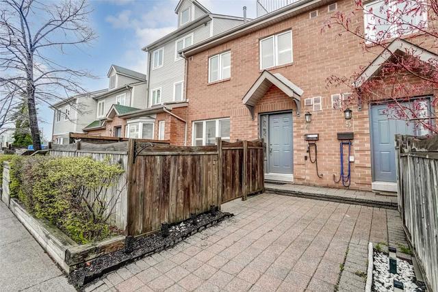 4 - 1241 Parkwest Pl, Townhouse with 3 bedrooms, 3 bathrooms and 2 parking in Mississauga ON | Image 12