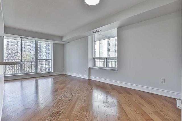 413 - 300 Balliol St, Condo with 2 bedrooms, 2 bathrooms and 1 parking in Toronto ON | Image 6