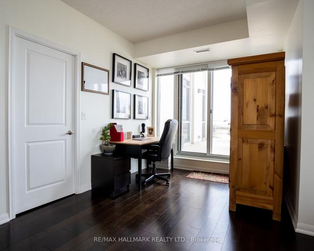 2002 - 628 Fleet St, Condo with 2 bedrooms, 2 bathrooms and 1 parking in Toronto ON | Image 2