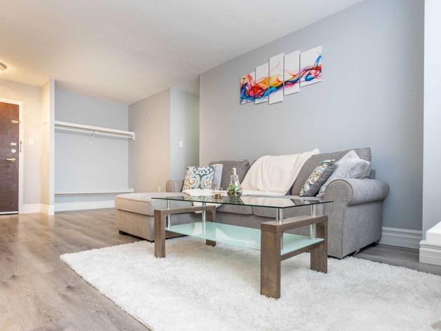 1609 - 3170 Kirwin Ave, Condo with 2 bedrooms, 2 bathrooms and 1 parking in Mississauga ON | Image 7