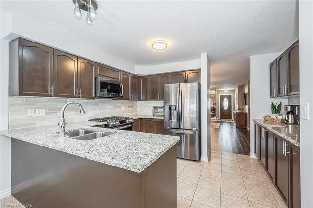 16 Atto Drive, House detached with 4 bedrooms, 3 bathrooms and 4 parking in Guelph ON | Image 8