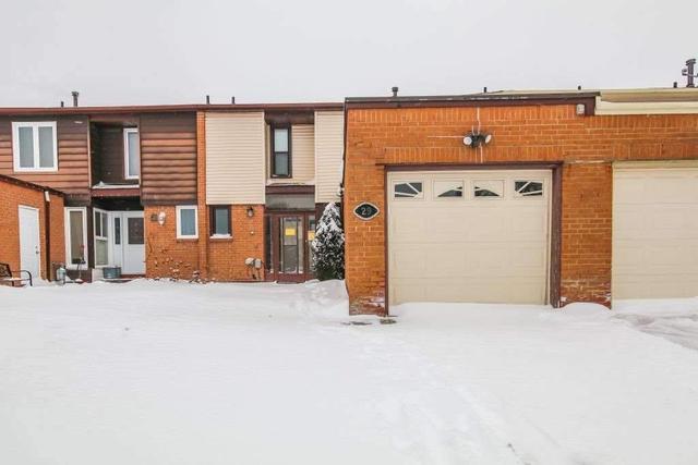 29 Dragoon Cres, House semidetached with 3 bedrooms, 3 bathrooms and 3 parking in Toronto ON | Image 1