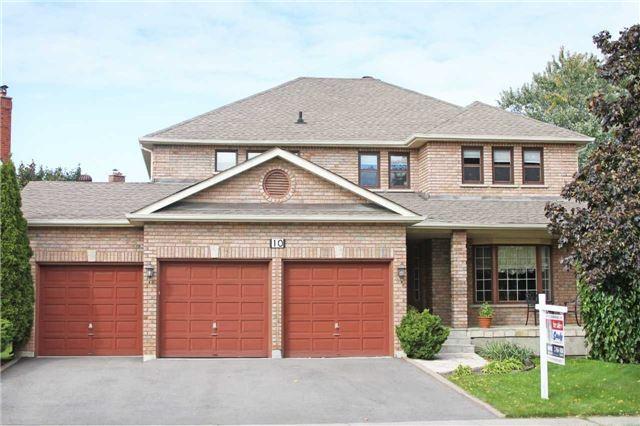 10 Chatterton Crt, House detached with 4 bedrooms, 4 bathrooms and 4 parking in Brampton ON | Image 1