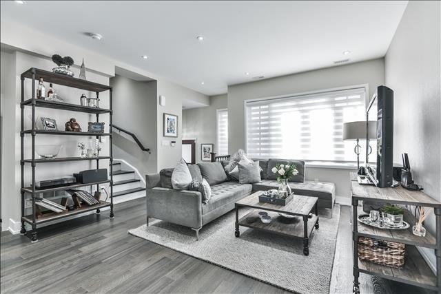 Th2 - 379 Madison Ave, Townhouse with 3 bedrooms, 3 bathrooms and 1 parking in Toronto ON | Image 2