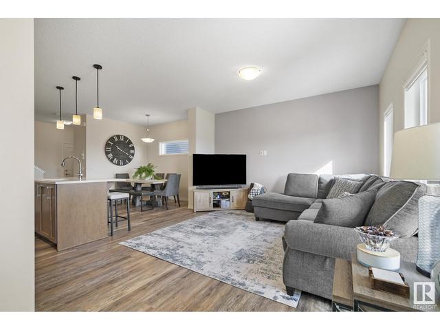 17476 76 St Nw, House semidetached with 3 bedrooms, 2 bathrooms and null parking in Edmonton AB | Image 4