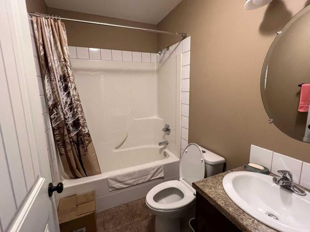 1115 43 Avenue N, Home with 5 bedrooms, 3 bathrooms and 2 parking in Lethbridge AB | Image 21