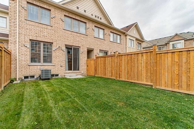 59 Davenfield Circ, House attached with 4 bedrooms, 3 bathrooms and 3 parking in Brampton ON | Image 32