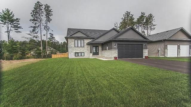 1036 Beatty Crescent, House detached with 3 bedrooms, 2 bathrooms and 2 parking in Deep River ON | Image 1