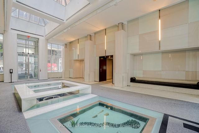 1726 - 250 Wellington St W, Condo with 1 bedrooms, 1 bathrooms and 1 parking in Toronto ON | Image 22