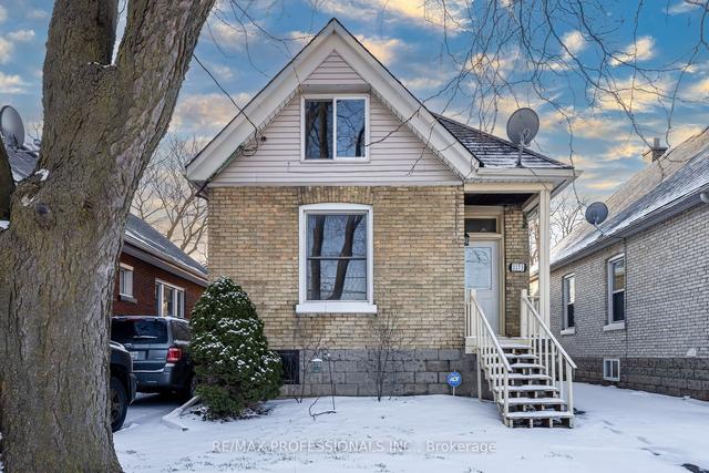 1173 York St, House detached with 2 bedrooms, 1 bathrooms and 3 parking in London ON | Image 12