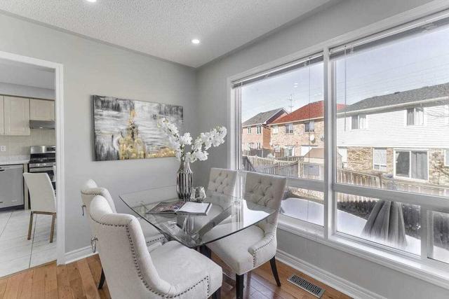 856 Shepherd Pl, House semidetached with 3 bedrooms, 3 bathrooms and 3 parking in Milton ON | Image 24