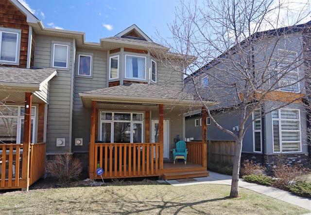 1, - 4622 17 Avenue Nw, House attached with 3 bedrooms, 3 bathrooms and 1 parking in Calgary AB | Card Image