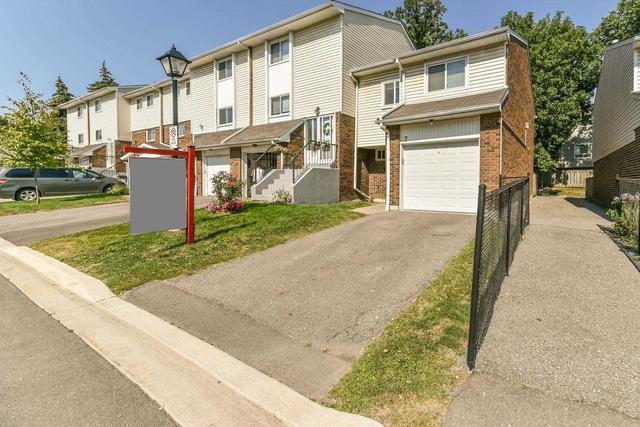 7 Sandringham Crt, Townhouse with 4 bedrooms, 3 bathrooms and 2 parking in Brampton ON | Image 22