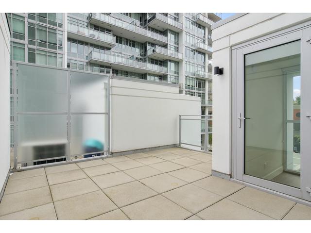 th01 - 258 Nelson's Court, House attached with 3 bedrooms, 3 bathrooms and null parking in New Westminster BC | Image 26